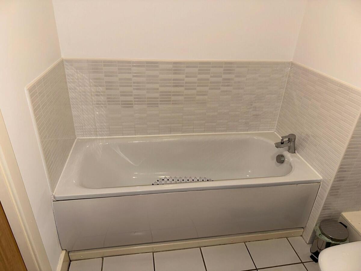 Luxury 1 Bedroom Apartment - City Centre - Balcony - Near O2 Academy Birmingham Bagian luar foto