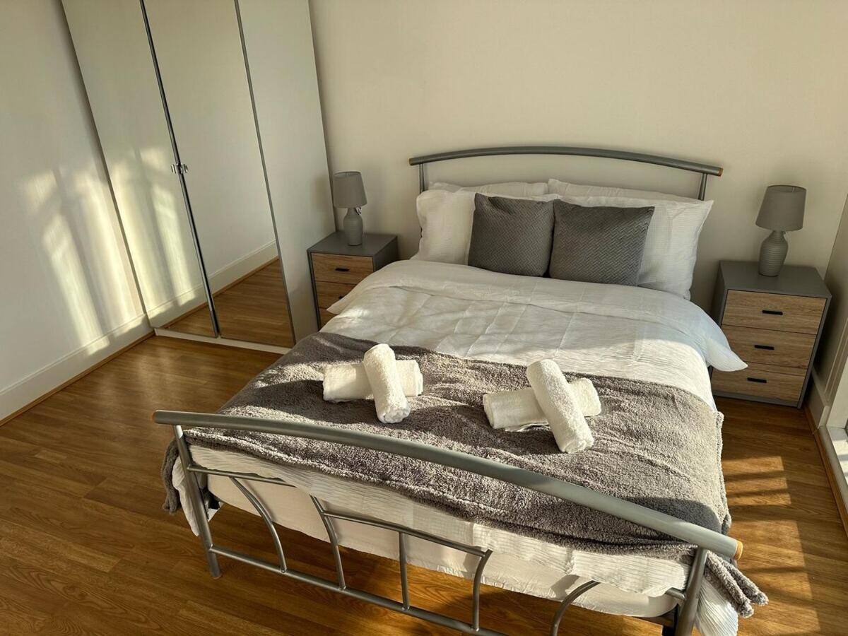 Luxury 1 Bedroom Apartment - City Centre - Balcony - Near O2 Academy Birmingham Bagian luar foto