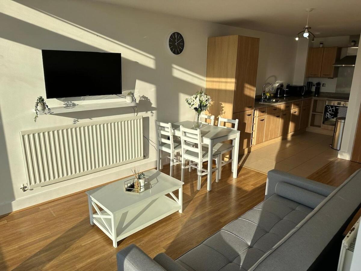 Luxury 1 Bedroom Apartment - City Centre - Balcony - Near O2 Academy Birmingham Bagian luar foto