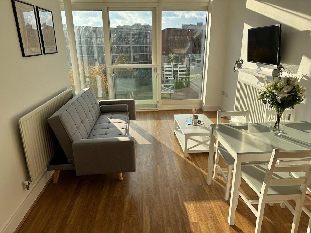 Luxury 1 Bedroom Apartment - City Centre - Balcony - Near O2 Academy Birmingham Bagian luar foto